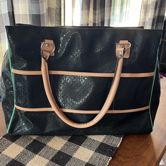 GUESS duffle/purse - Picture 2 of 11